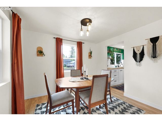 2210 ROOSEVELT Blvd, Eugene, OR 97402