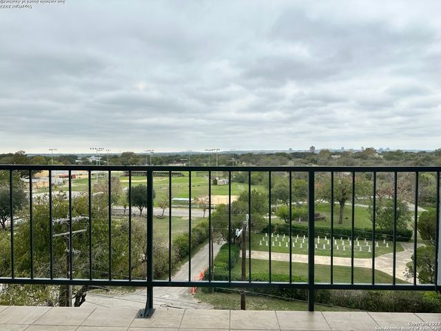 7039 San Pedro Ave Apt 610, San Antonio, TX 78216