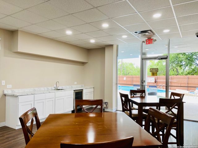 7039 San Pedro Ave Apt 610, San Antonio, TX 78216