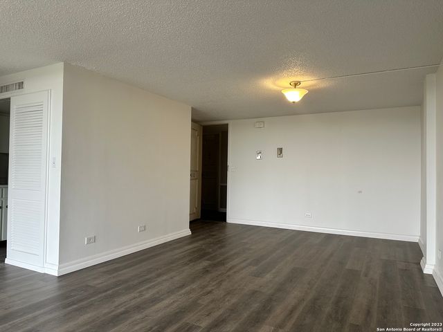 7039 San Pedro Ave Apt 610, San Antonio, TX 78216