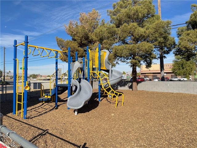 1998 Dwarf Star Drive 1041, Las Vegas, NV 89115