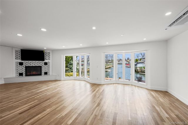 119 Alhambra Road, Massapequa, NY 11758