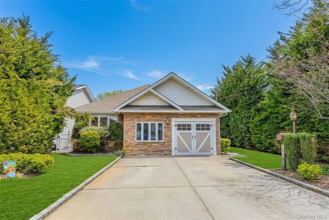 119 Alhambra Road, Massapequa, NY 11758