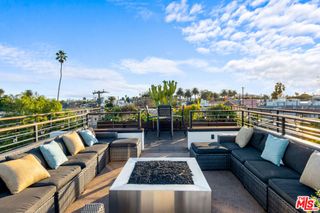 1220 Cabrillo Avenue, Venice, CA 90291