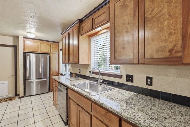 3702 Hastings Drive, Arlington, TX 76013