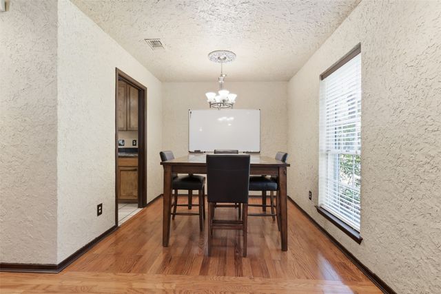 3702 Hastings Drive, Arlington, TX 76013