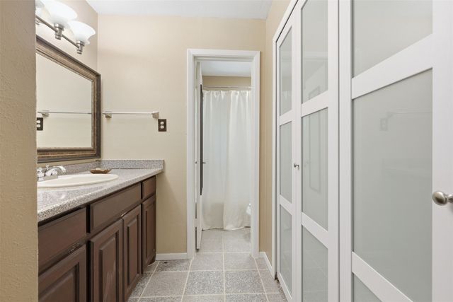 3702 Hastings Drive, Arlington, TX 76013