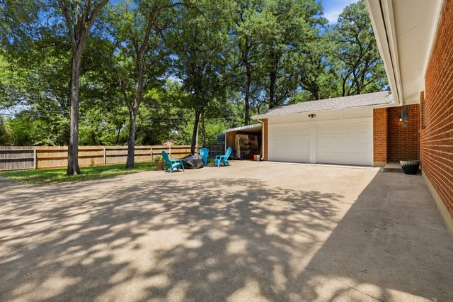 3702 Hastings Drive, Arlington, TX 76013