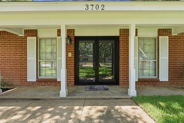 3702 Hastings Drive, Arlington, TX 76013