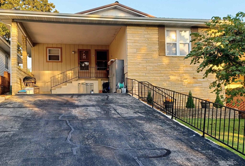 312 Royal Drive, Horseshoe Bend, AR 72512