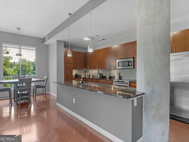 711 Cosmopolitan Drive NE 321, Atlanta, GA 30324