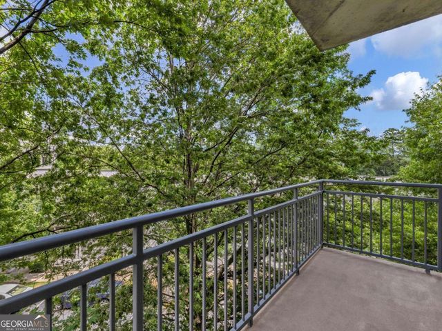 711 Cosmopolitan Drive NE 321, Atlanta, GA 30324