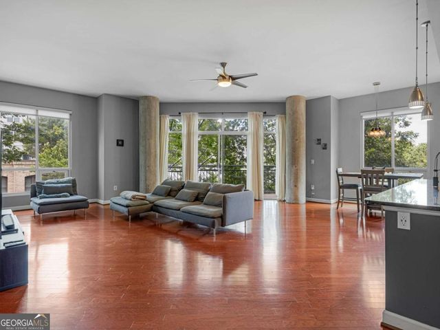 711 Cosmopolitan Drive NE 321, Atlanta, GA 30324