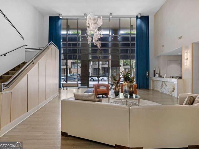 711 Cosmopolitan Drive NE 321, Atlanta, GA 30324