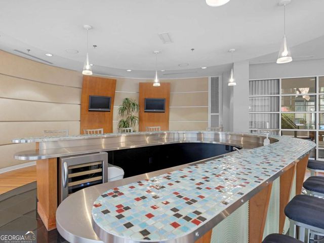 711 Cosmopolitan Drive NE 321, Atlanta, GA 30324