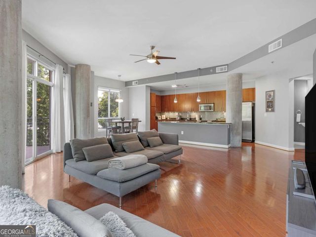 711 Cosmopolitan Drive NE 321, Atlanta, GA 30324
