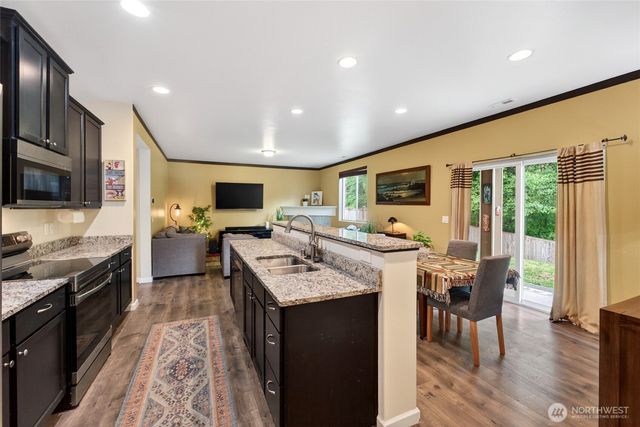 13804 65th Ave E, Puyallup, WA 98373