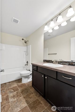 13804 65th Ave E, Puyallup, WA 98373