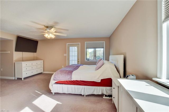 246 Hunts Neck RD, Poquoson, VA 23662