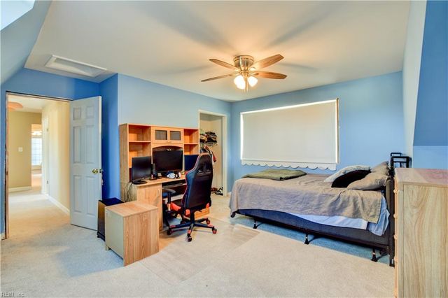 246 Hunts Neck RD, Poquoson, VA 23662