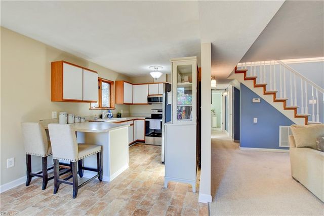 246 Hunts Neck RD, Poquoson, VA 23662