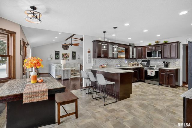 5759 RIVERVIEW Road, Thomson, IL 61285