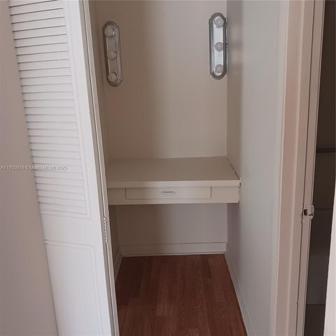 5906 NW 21st St 46-E, Lauderhill, FL 33313