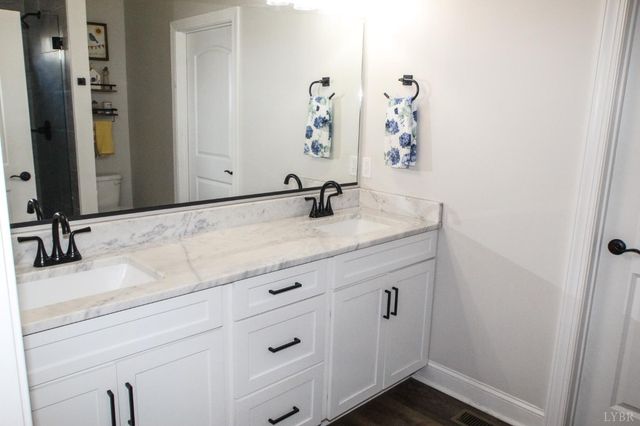 1324 Gladden Circle, Forest, VA 24551