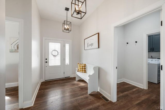 1324 Gladden Circle, Forest, VA 24551