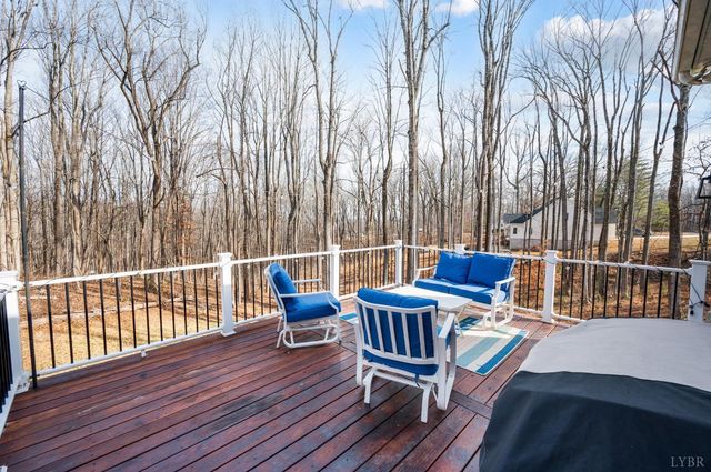 1324 Gladden Circle, Forest, VA 24551