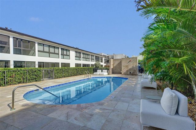 200 Sunrise Dr 200A, Key Biscayne, FL 33149