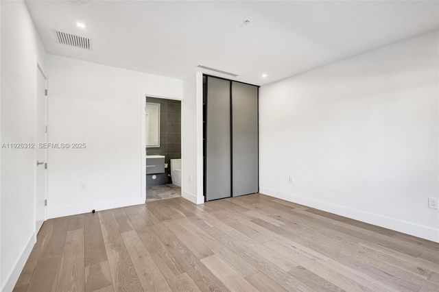 200 Sunrise Dr 200A, Key Biscayne, FL 33149