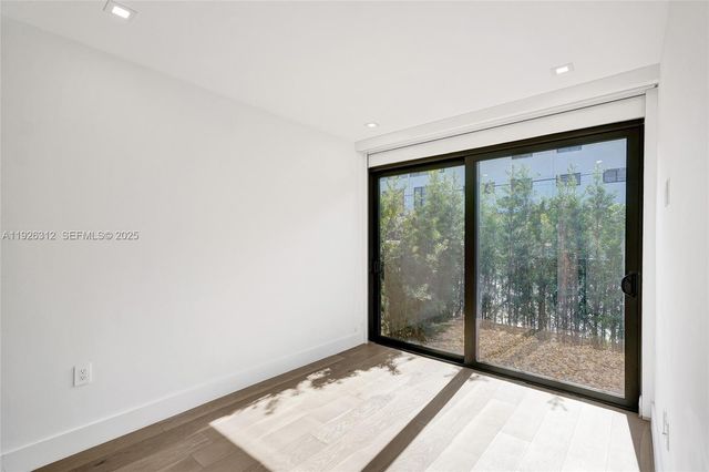 200 Sunrise Dr 200A, Key Biscayne, FL 33149