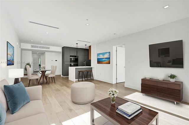 200 Sunrise Dr 200A, Key Biscayne, FL 33149