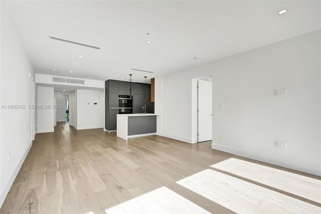 200 Sunrise Dr 200A, Key Biscayne, FL 33149