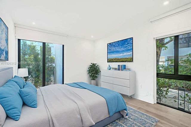 200 Sunrise Dr 200A, Key Biscayne, FL 33149