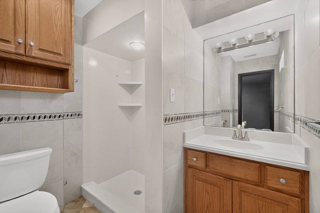 1702 Surrey Circle, Grand Prairie, TX 75050