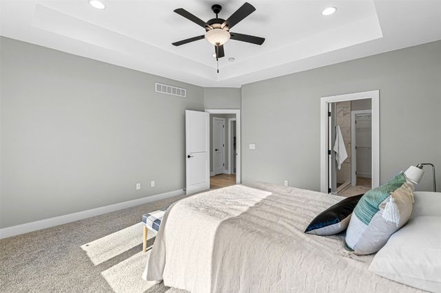 362 Hidden Ridge Drive, Coralville, IA 52241