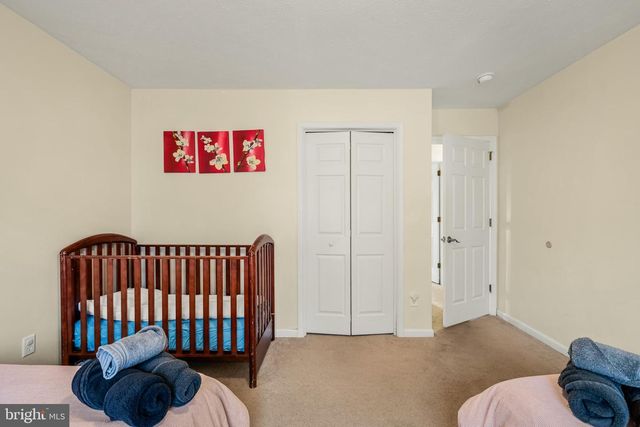 2127 WARWICK CIR, Tobyhanna, PA 18466