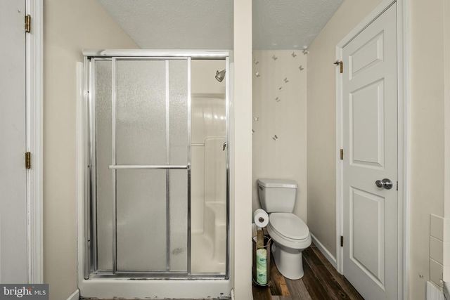 2127 WARWICK CIR, Tobyhanna, PA 18466