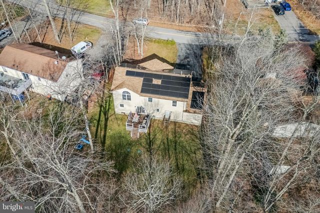 2127 WARWICK CIR, Tobyhanna, PA 18466