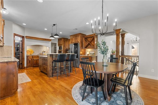 503 NE Legacy Wood Circle, Lee's Summit, MO 64086