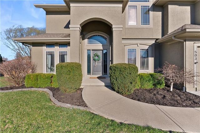 503 NE Legacy Wood Circle, Lee's Summit, MO 64086