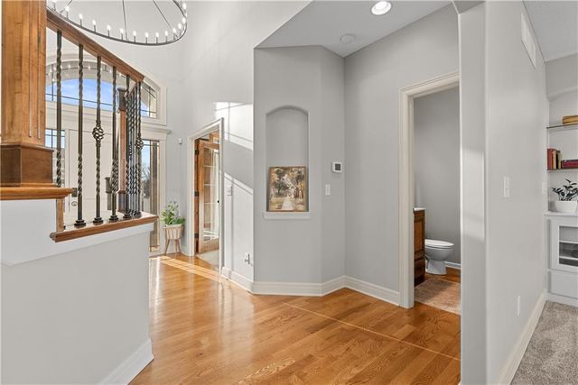 503 NE Legacy Wood Circle, Lee's Summit, MO 64086