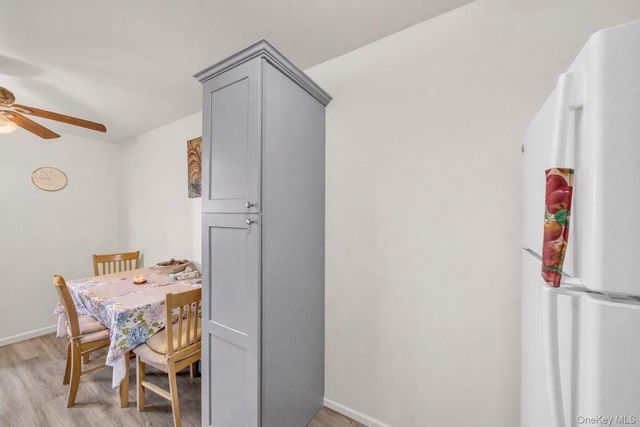 290 Lowndes Avenue C, Huntington Station, NY 11746