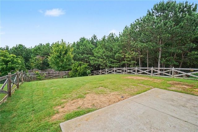 289 Laurelcrest Lane, Dallas, GA 30132