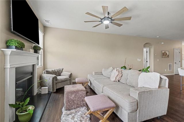 289 Laurelcrest Lane, Dallas, GA 30132