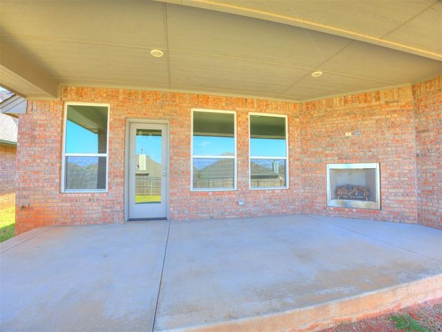 8313 NW 162nd Street, Edmond, OK 73013