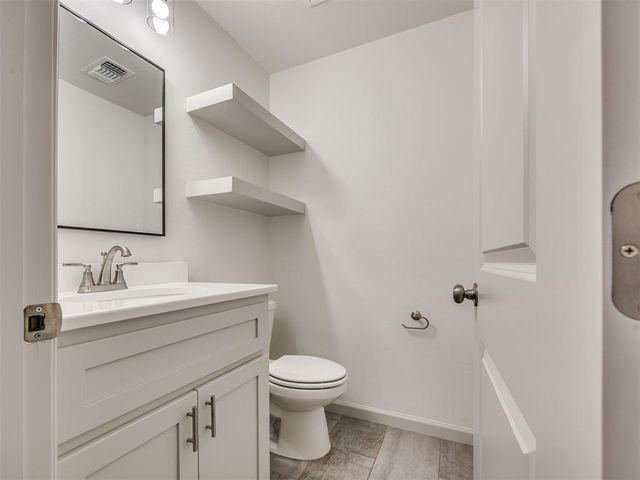 8313 NW 162nd Street, Edmond, OK 73013