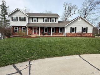 2497 Annapolis Way, St Charles, MO 63303
